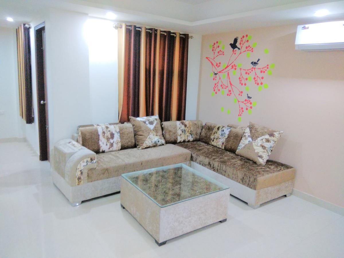 Braj Villas Vrindāvan Esterno foto