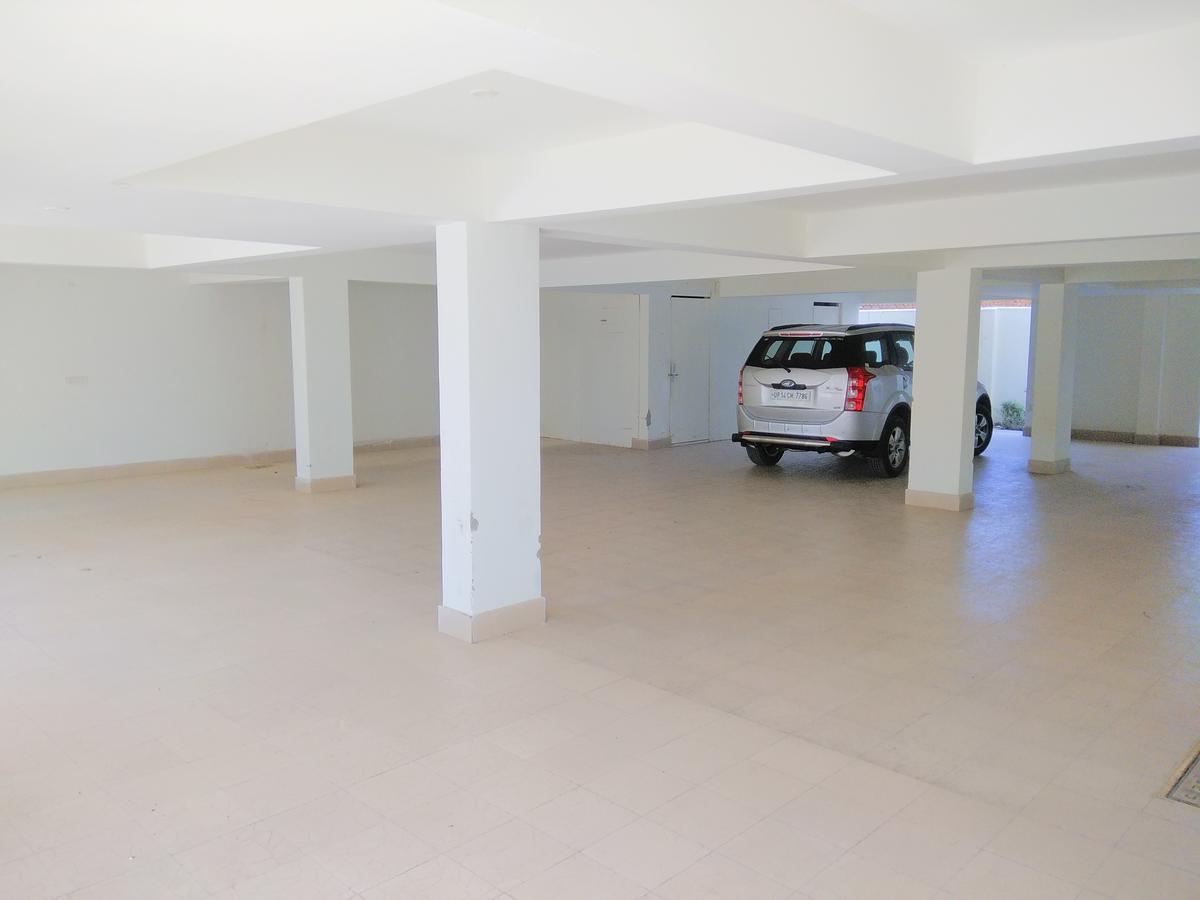 Braj Villas Vrindāvan Esterno foto