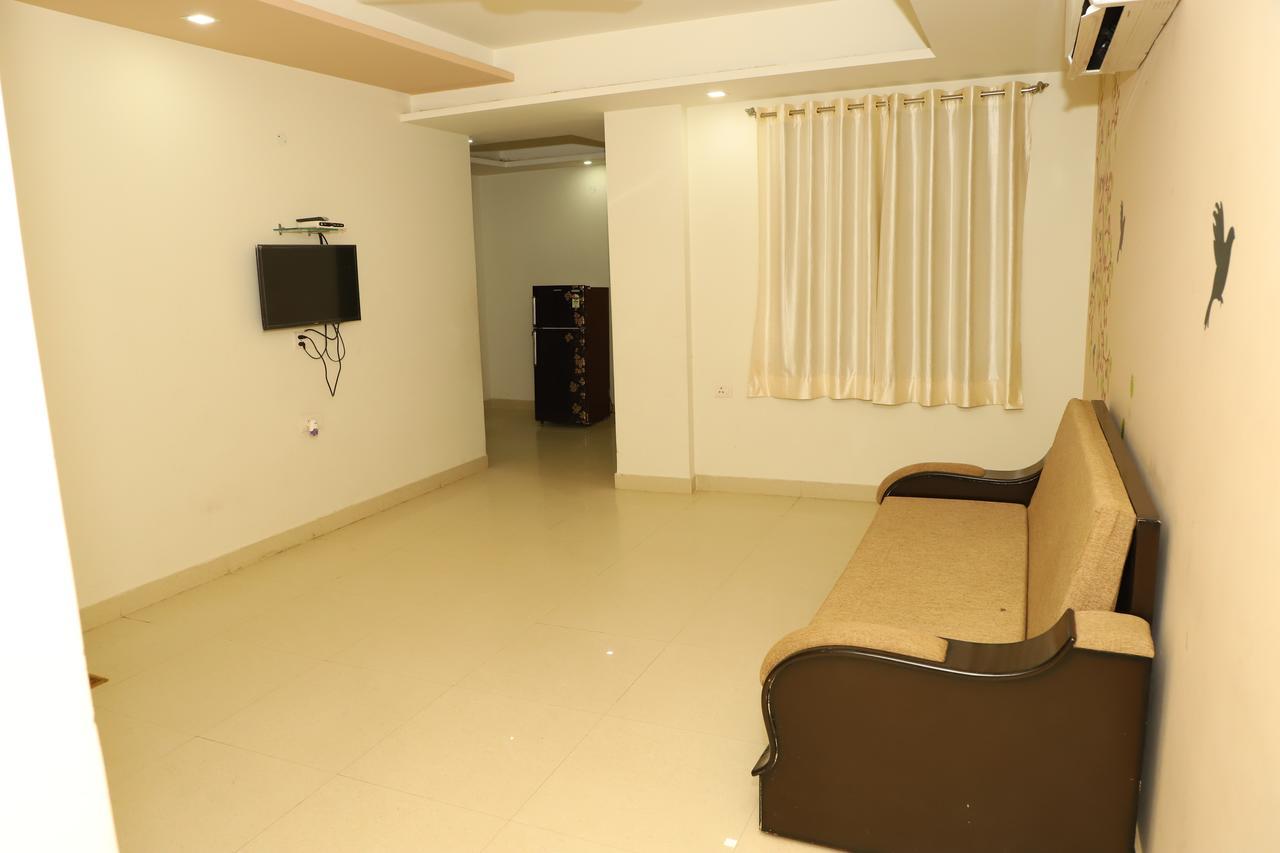 Braj Villas Vrindāvan Esterno foto
