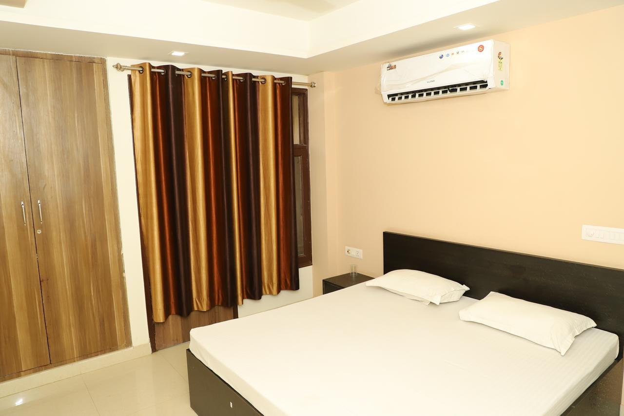 Braj Villas Vrindāvan Esterno foto