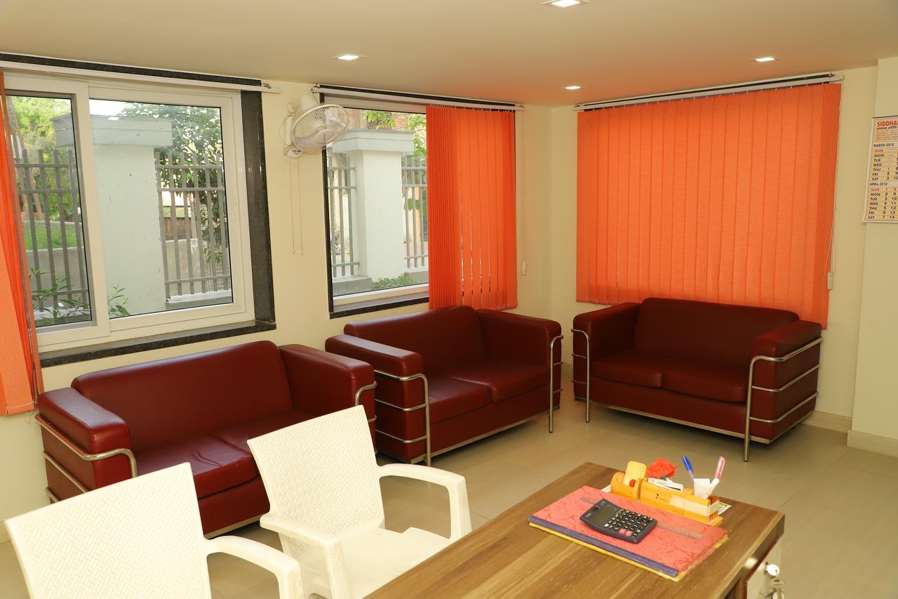 Braj Villas Vrindāvan Esterno foto